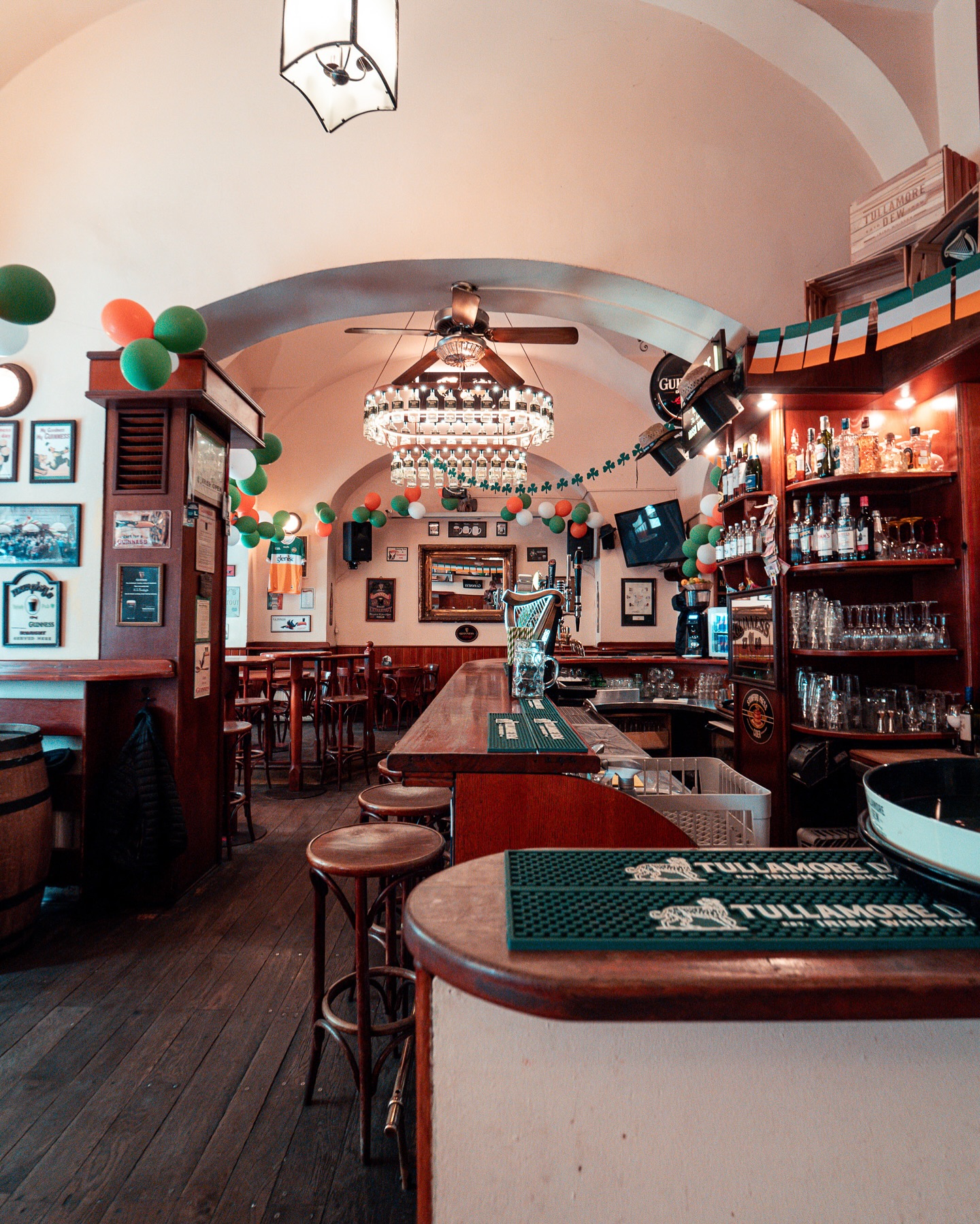 J.J. Murphy's Irish Pub interior